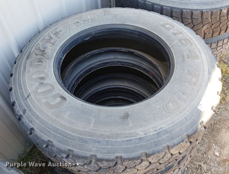 image for item LT9791 Approximately 33 tires