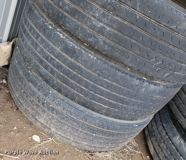 image for item LT9791 Approximately 33 tires