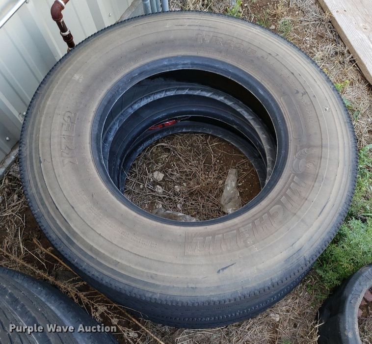 image for item LT9791 Approximately 33 tires