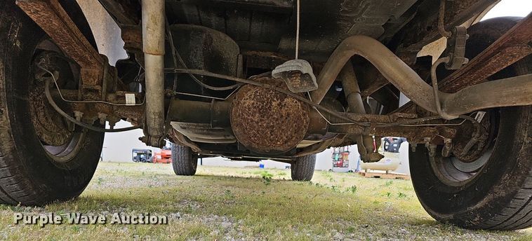 image for item LW9549 1999 Chevrolet Silverado 1500  Ext. Cab pickup truck