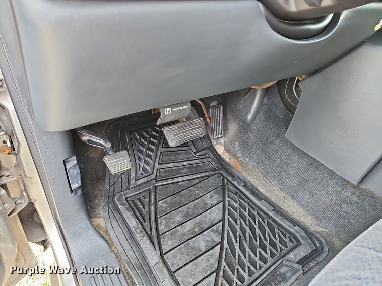 image for item LW9549 1999 Chevrolet Silverado 1500  Ext. Cab pickup truck