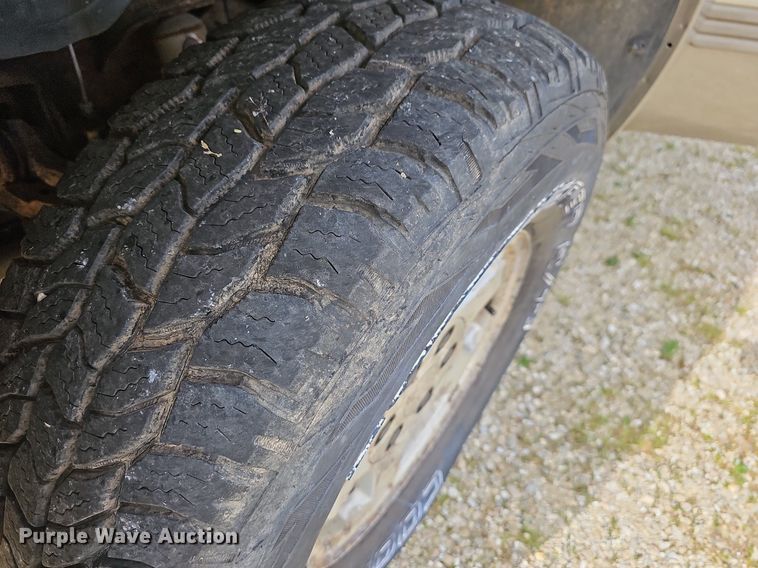 image for item LW9549 1999 Chevrolet Silverado 1500  Ext. Cab pickup truck