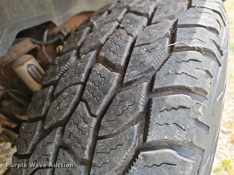 image for item LW9549 1999 Chevrolet Silverado 1500  Ext. Cab pickup truck