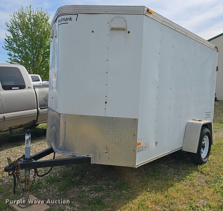 image for item LW9550 2008 Haulmark  enclosed cargo trailer