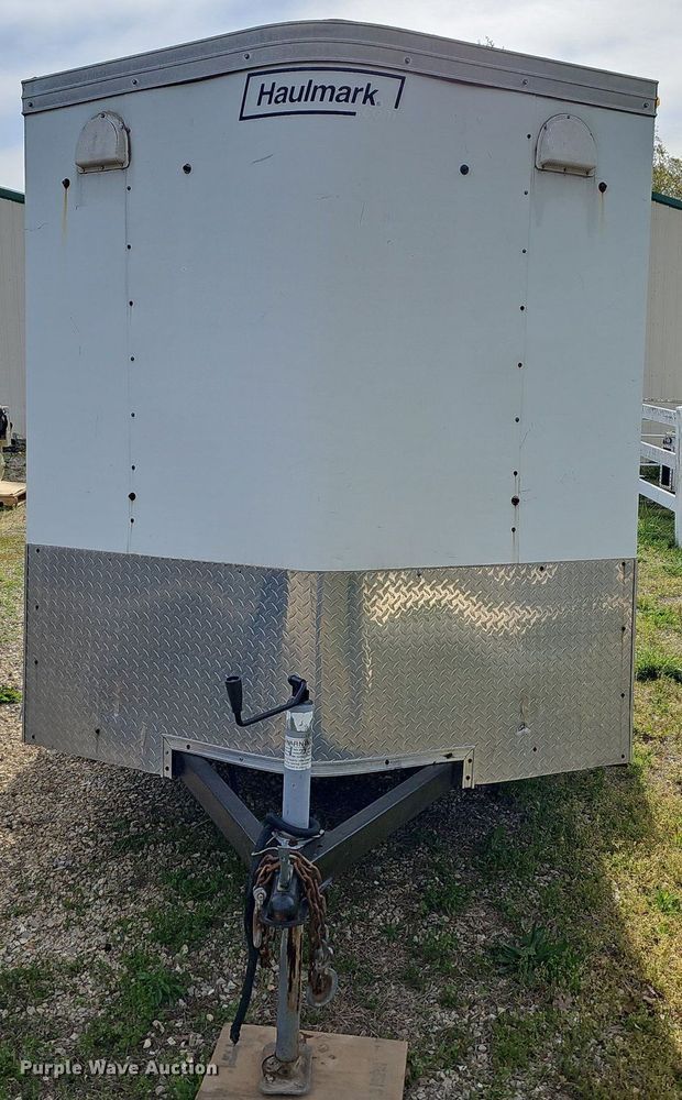 image for item LW9550 2008 Haulmark  enclosed cargo trailer