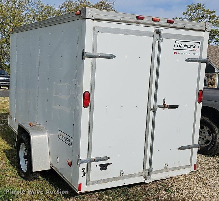 image for item LW9550 2008 Haulmark  enclosed cargo trailer