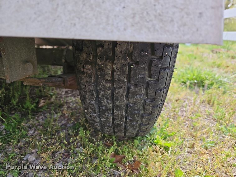 image for item LW9550 2008 Haulmark  enclosed cargo trailer