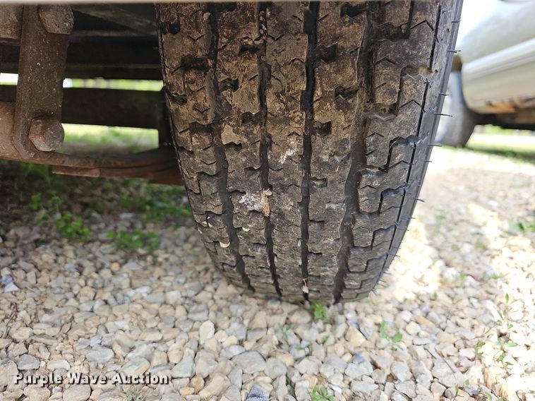 image for item LW9550 2008 Haulmark  enclosed cargo trailer