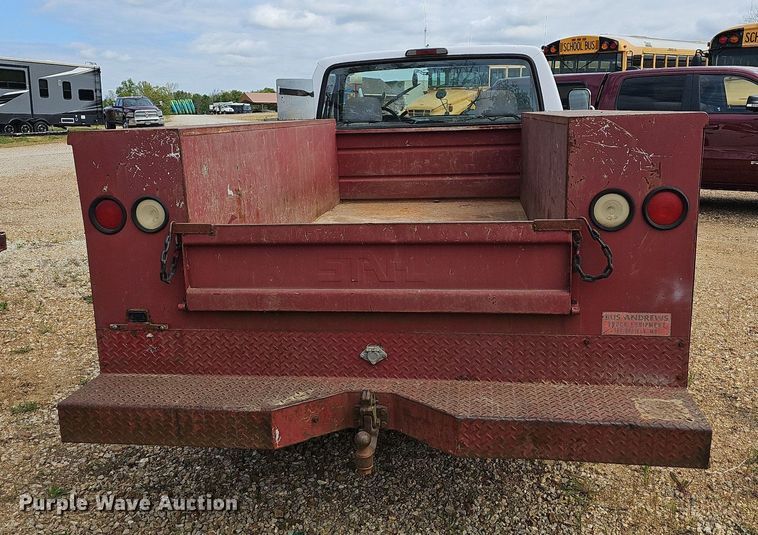 image for item LW9559 1994 Ford F250 XL  utility bed pickup truck