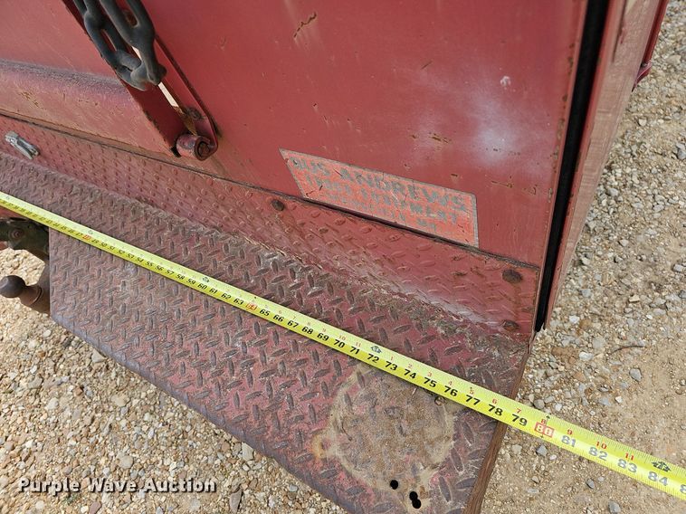 image for item LW9559 1994 Ford F250 XL  utility bed pickup truck