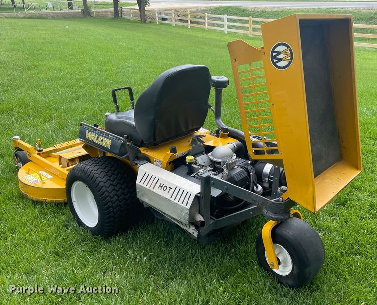 image for item LY9686 Walker MT23-16  ZTR lawn mower