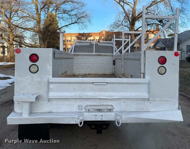 image for item MB9025 2007 Ford F350 Super Duty XL  utility bed pickup truck