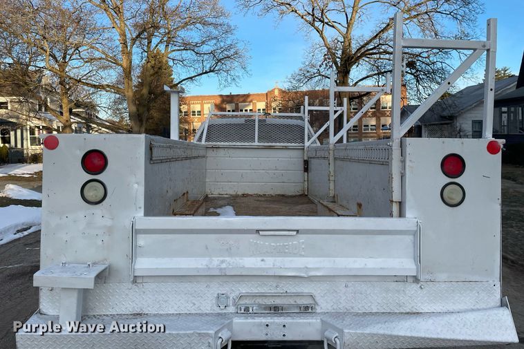 image for item MB9025 2007 Ford F350 Super Duty XL  utility bed pickup truck