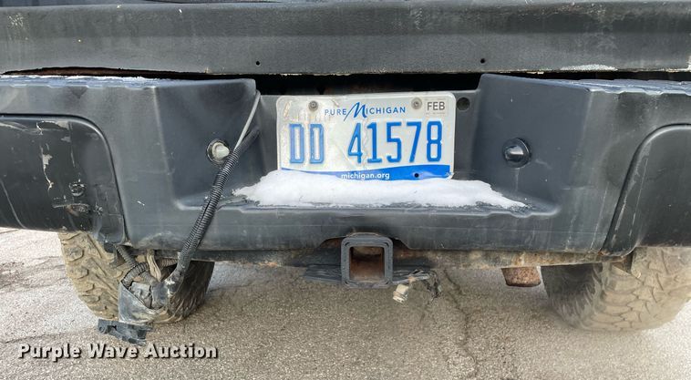 image for item MB9026 2011 Ford F350 Super Duty XL  Crew Cab pickup truck