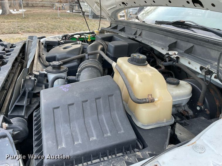 image for item MB9026 2011 Ford F350 Super Duty XL  Crew Cab pickup truck