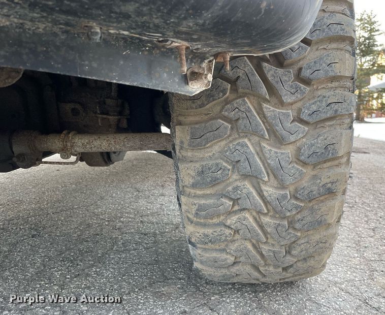 image for item MB9026 2011 Ford F350 Super Duty XL  Crew Cab pickup truck