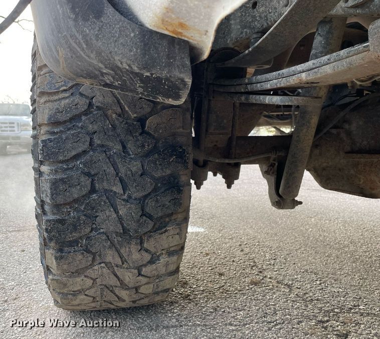 image for item MB9026 2011 Ford F350 Super Duty XL  Crew Cab pickup truck