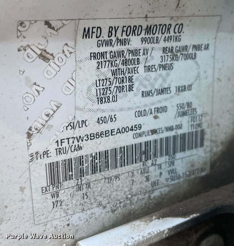 image for item MB9026 2011 Ford F350 Super Duty XL  Crew Cab pickup truck