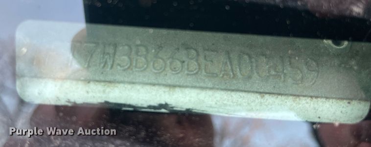 image for item MB9026 2011 Ford F350 Super Duty XL  Crew Cab pickup truck