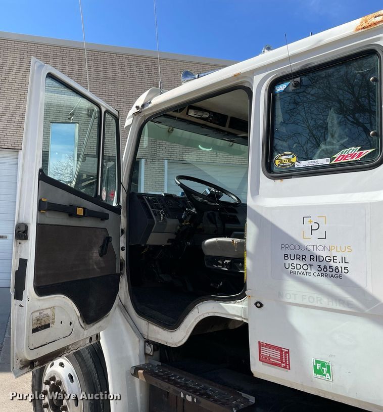 image for item MB9030 1997 Freightliner FL106  box truck