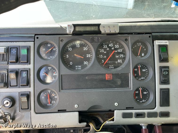 image for item MB9030 1997 Freightliner FL106  box truck