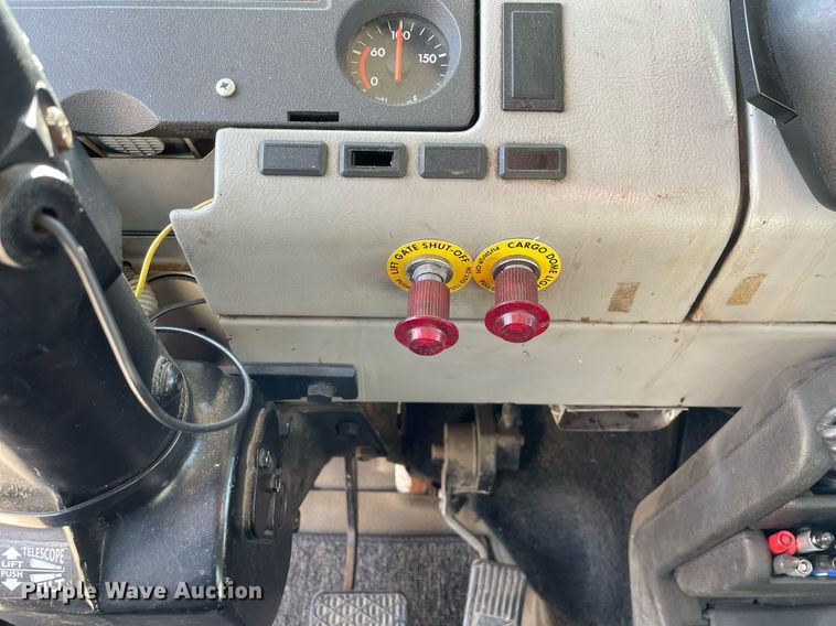 image for item MB9030 1997 Freightliner FL106  box truck