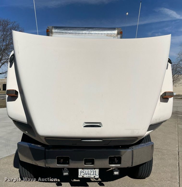 image for item MB9030 1997 Freightliner FL106  box truck