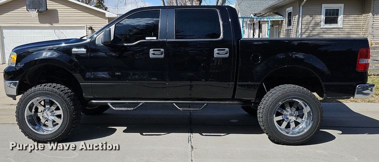 image for item MC9759 2005 Ford F150 XLT  SuperCrew pickup truck