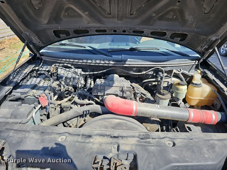 image for item MC9759 2005 Ford F150 XLT  SuperCrew pickup truck