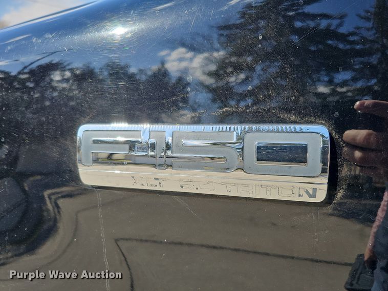 image for item MC9759 2005 Ford F150 XLT  SuperCrew pickup truck