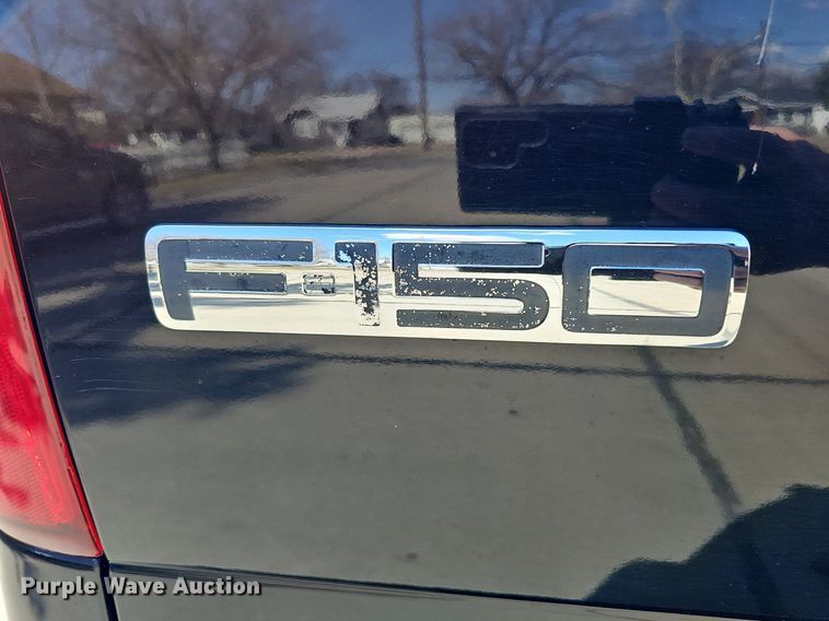 image for item MC9759 2005 Ford F150 XLT  SuperCrew pickup truck