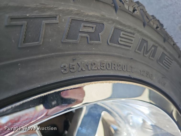 image for item MC9759 2005 Ford F150 XLT  SuperCrew pickup truck