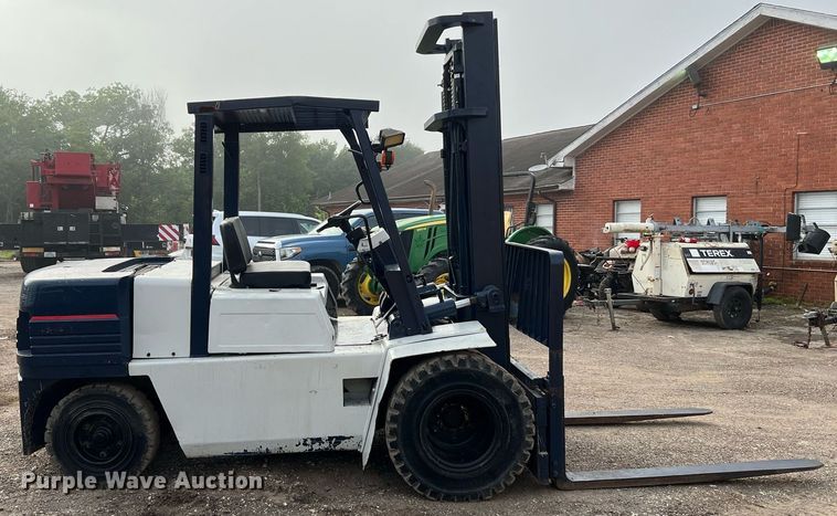 image for item MF9933 2012 Komatsu FD45T2  forklift