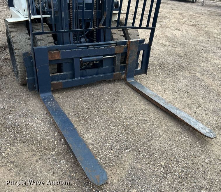 image for item MF9933 2012 Komatsu FD45T2  forklift