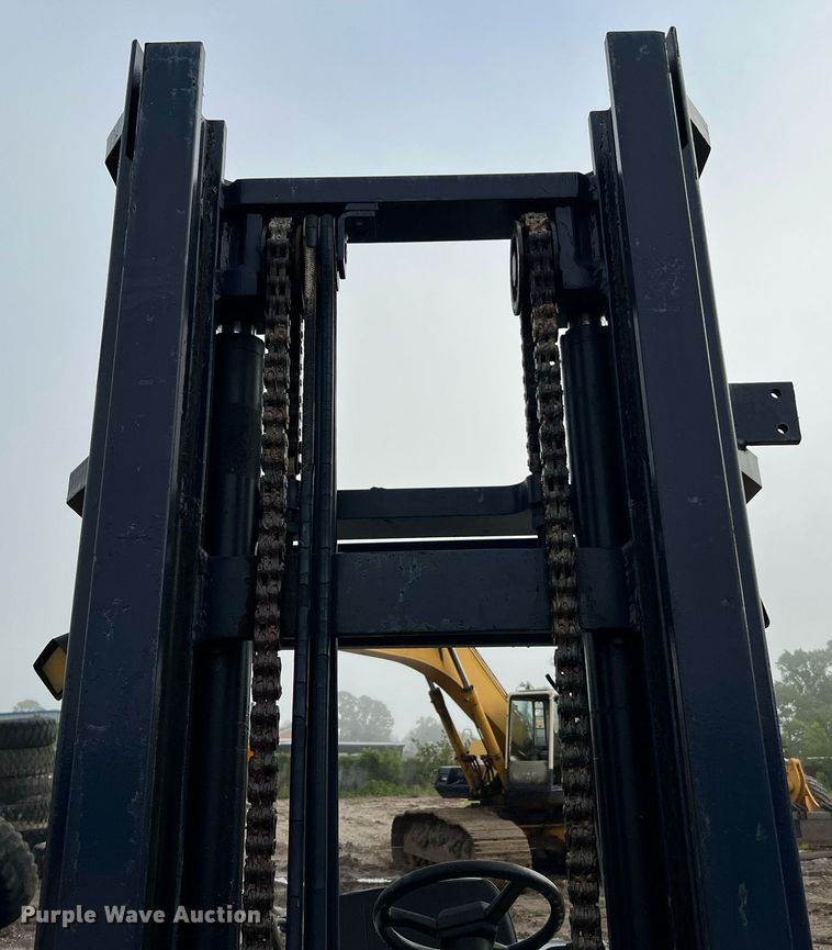 image for item MF9933 2012 Komatsu FD45T2  forklift