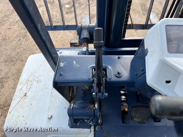 image for item MF9933 2012 Komatsu FD45T2  forklift