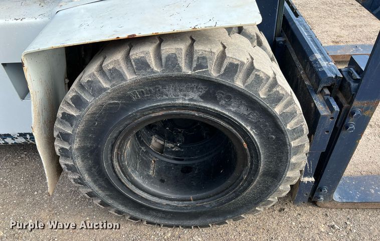 image for item MF9933 2012 Komatsu FD45T2  forklift