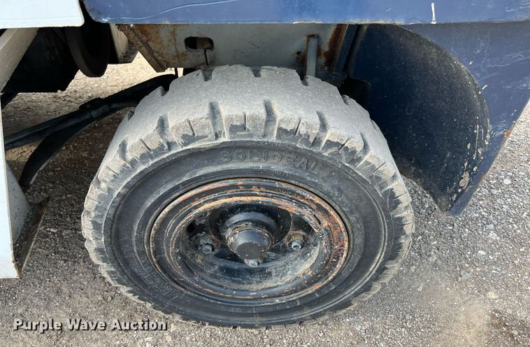 image for item MF9933 2012 Komatsu FD45T2  forklift