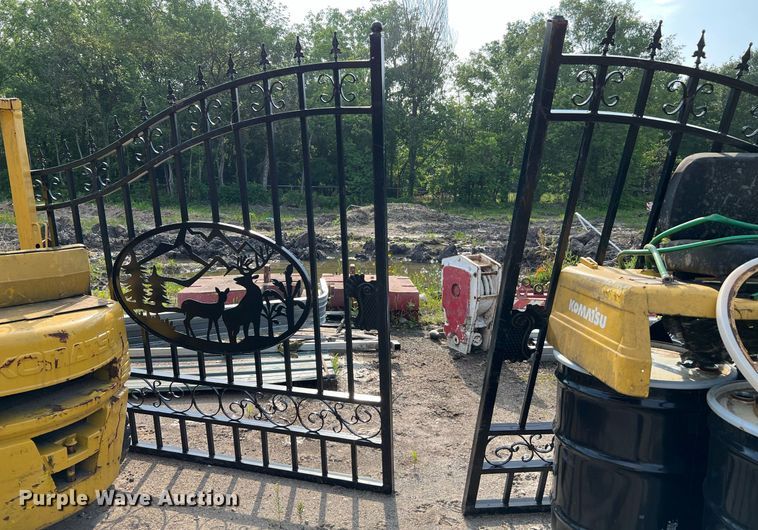 image for item MF9934 (2) gate panels