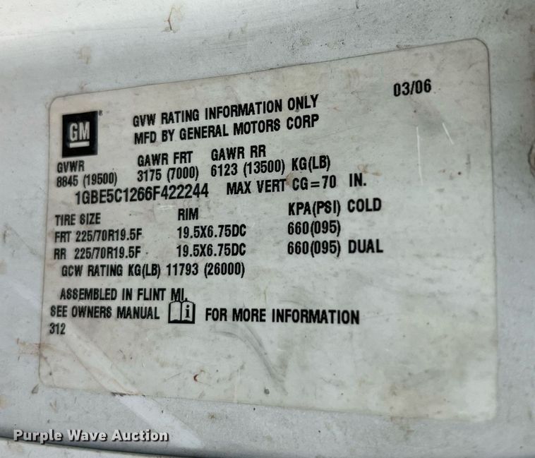 image for item MF9966 2006 Chevrolet C5500  truck cab and chassis