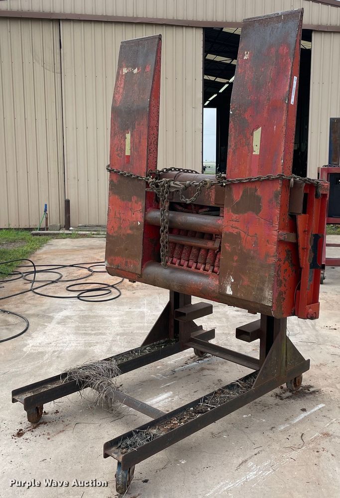 image for item MM9503 Material handler