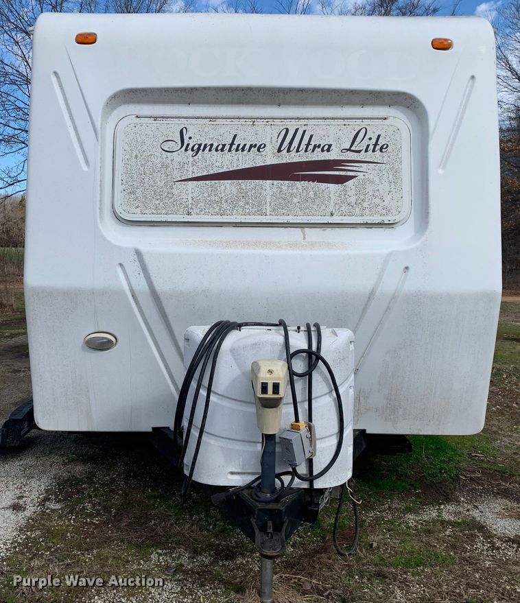 image for item MM9765 2011 Rockwood Signature Ultra Lite  camper