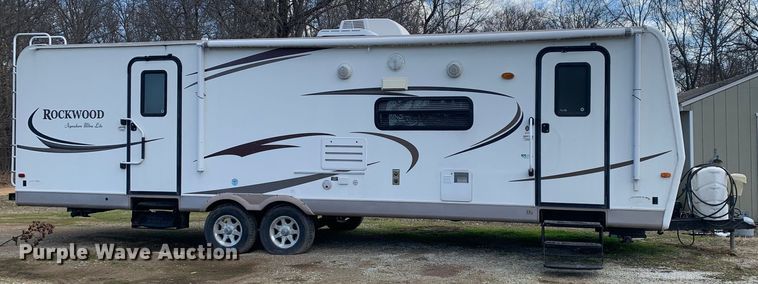 image for item MM9765 2011 Rockwood Signature Ultra Lite  camper