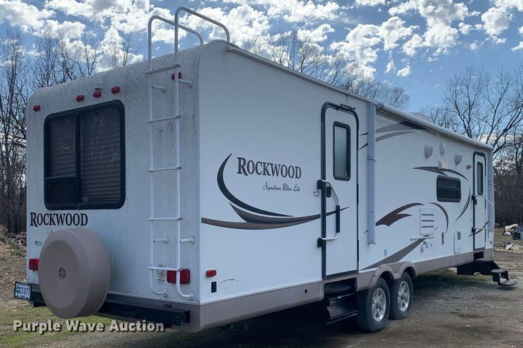 image for item MM9765 2011 Rockwood Signature Ultra Lite  camper