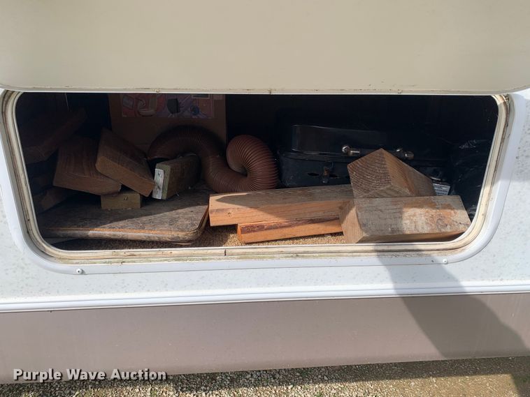 image for item MM9765 2011 Rockwood Signature Ultra Lite  camper