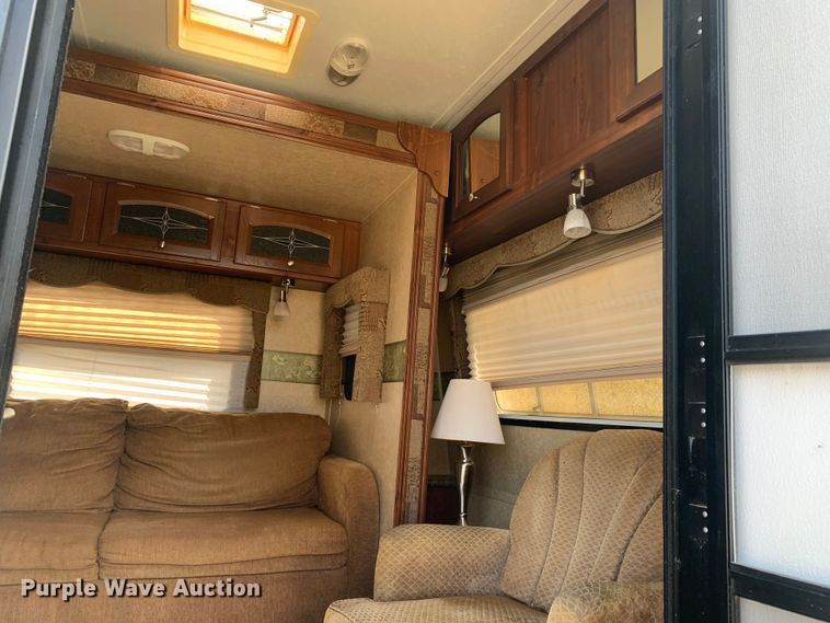 image for item MM9765 2011 Rockwood Signature Ultra Lite  camper