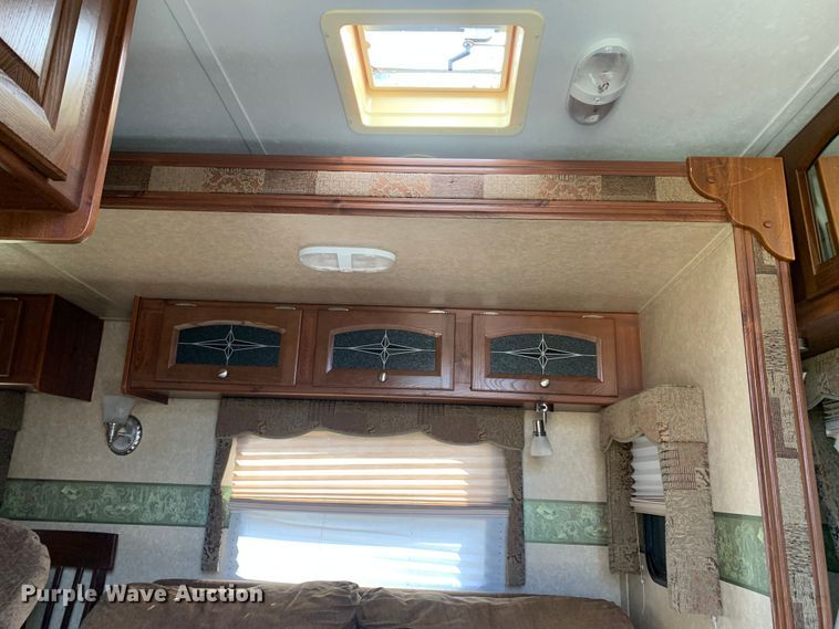 image for item MM9765 2011 Rockwood Signature Ultra Lite  camper