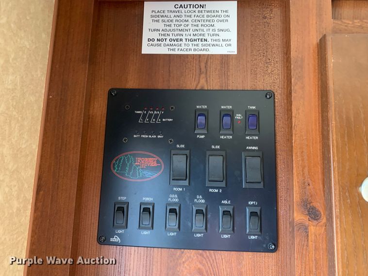 image for item MM9765 2011 Rockwood Signature Ultra Lite  camper