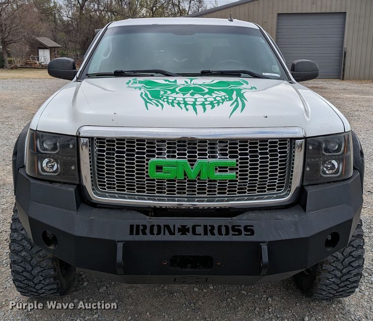 image for item MN9799 2011 GMC Sierra 1500  Crew Cab pickup truck