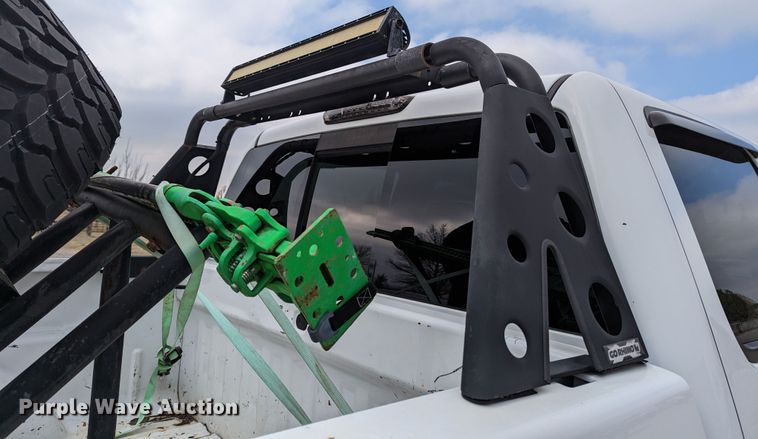 image for item MN9799 2011 GMC Sierra 1500  Crew Cab pickup truck